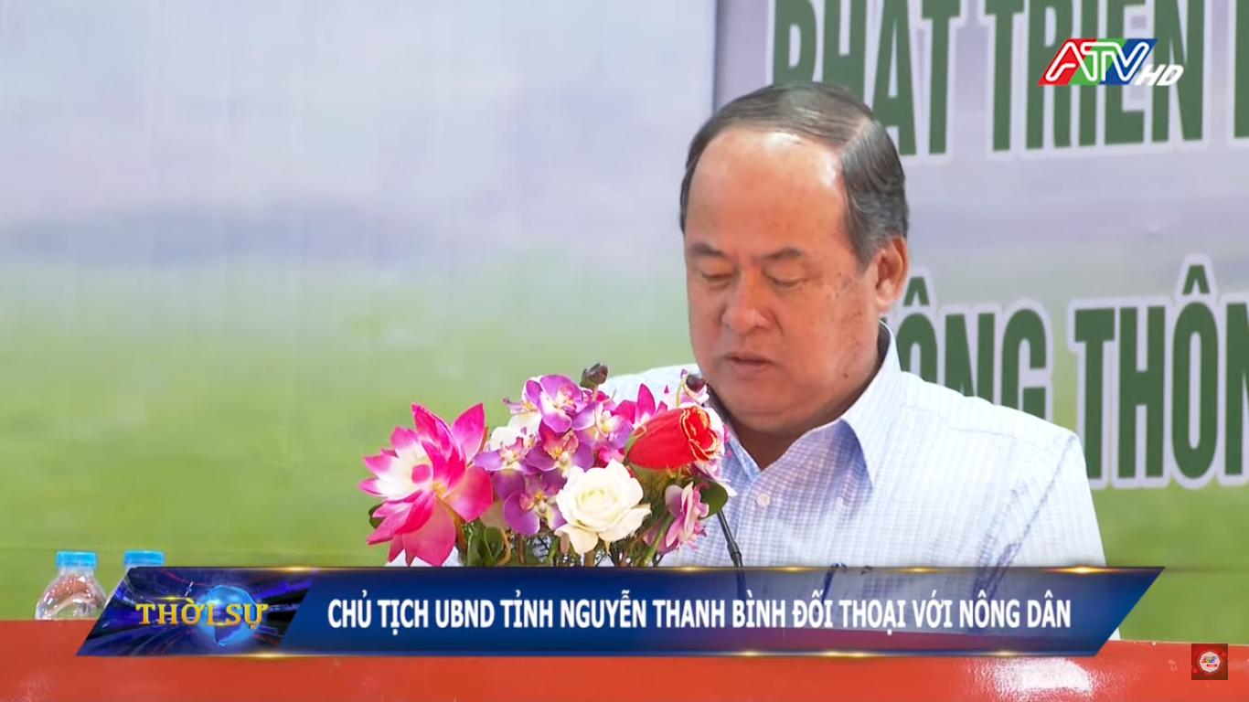 Chủ tịch UBND tỉnh Nguyễn Thanh Bình đối thoại với nông dân