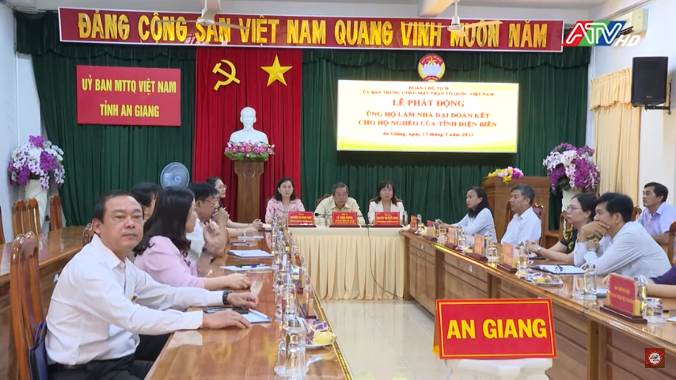 Phát động ủng hộ 7.000-8.000 nhà đại đoàn kết cho hộ nghèo tỉnh Điện Biên